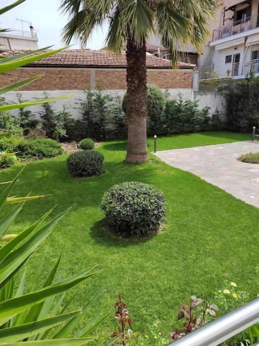 דירות וולוס Cosy House With Garden מראה חיצוני תמונה
