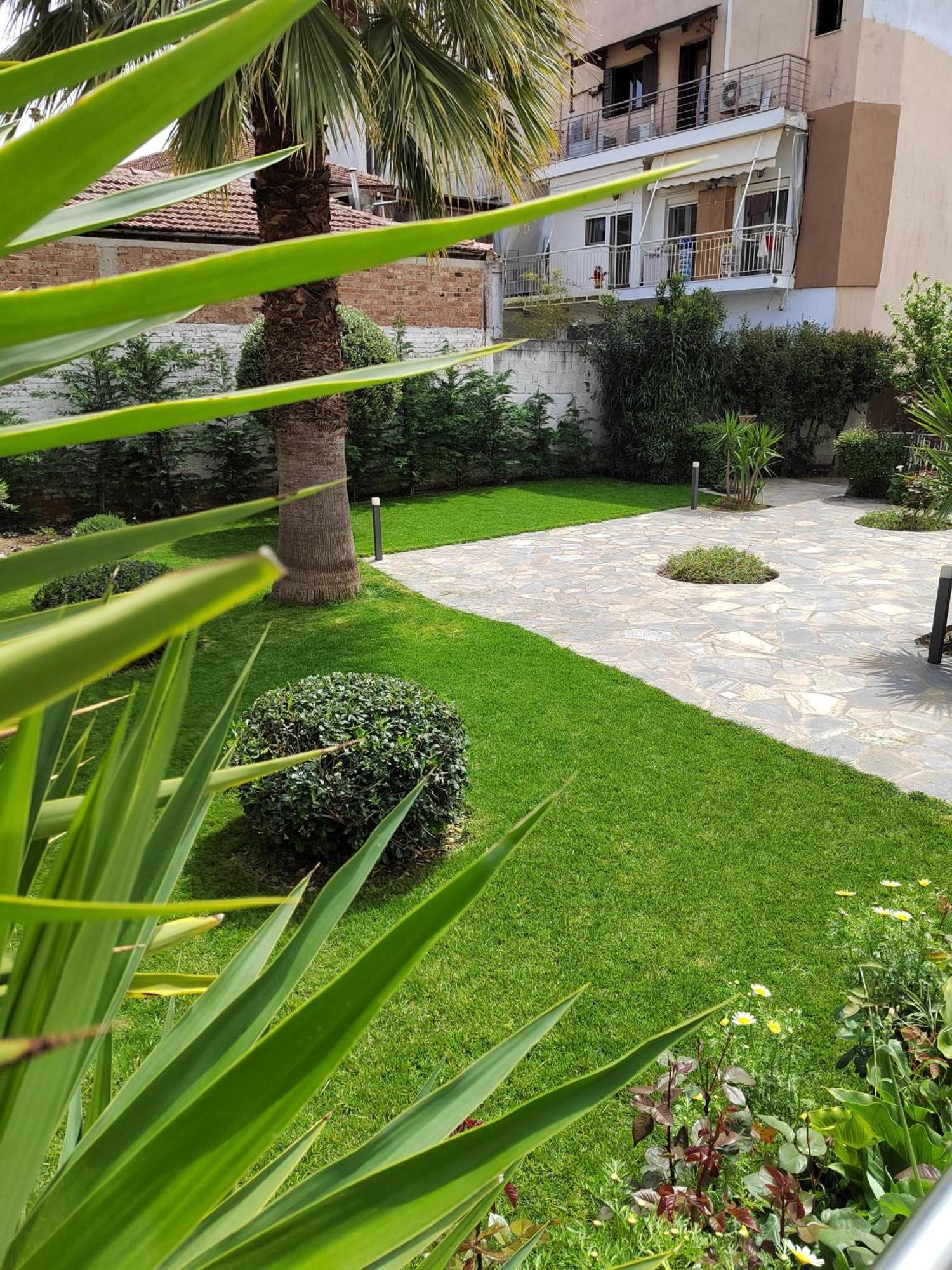 דירות וולוס Cosy House With Garden מראה חיצוני תמונה